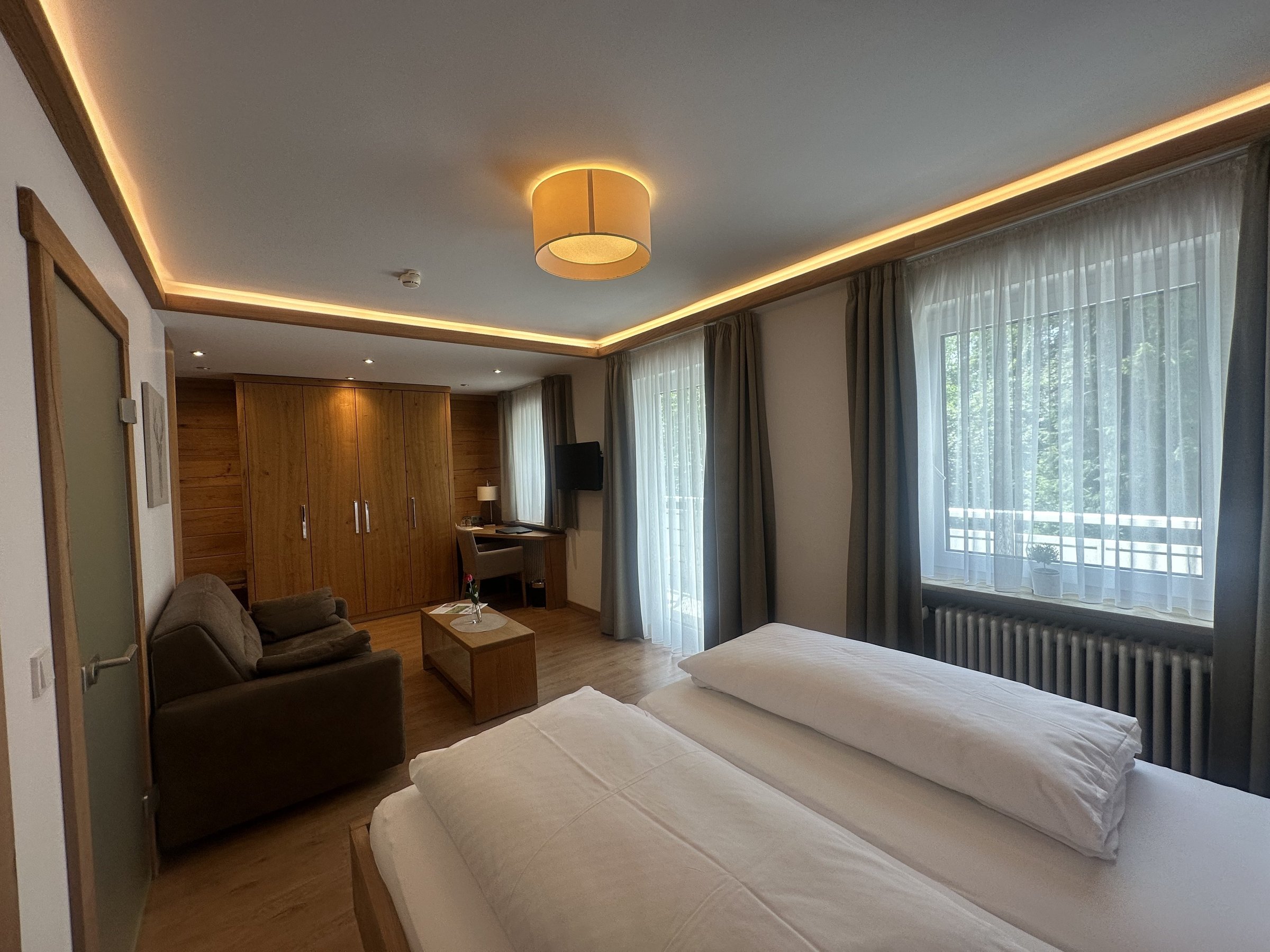 Doppelzimmer Superior Südseite mit Balkon im Kurhotel Roswitha